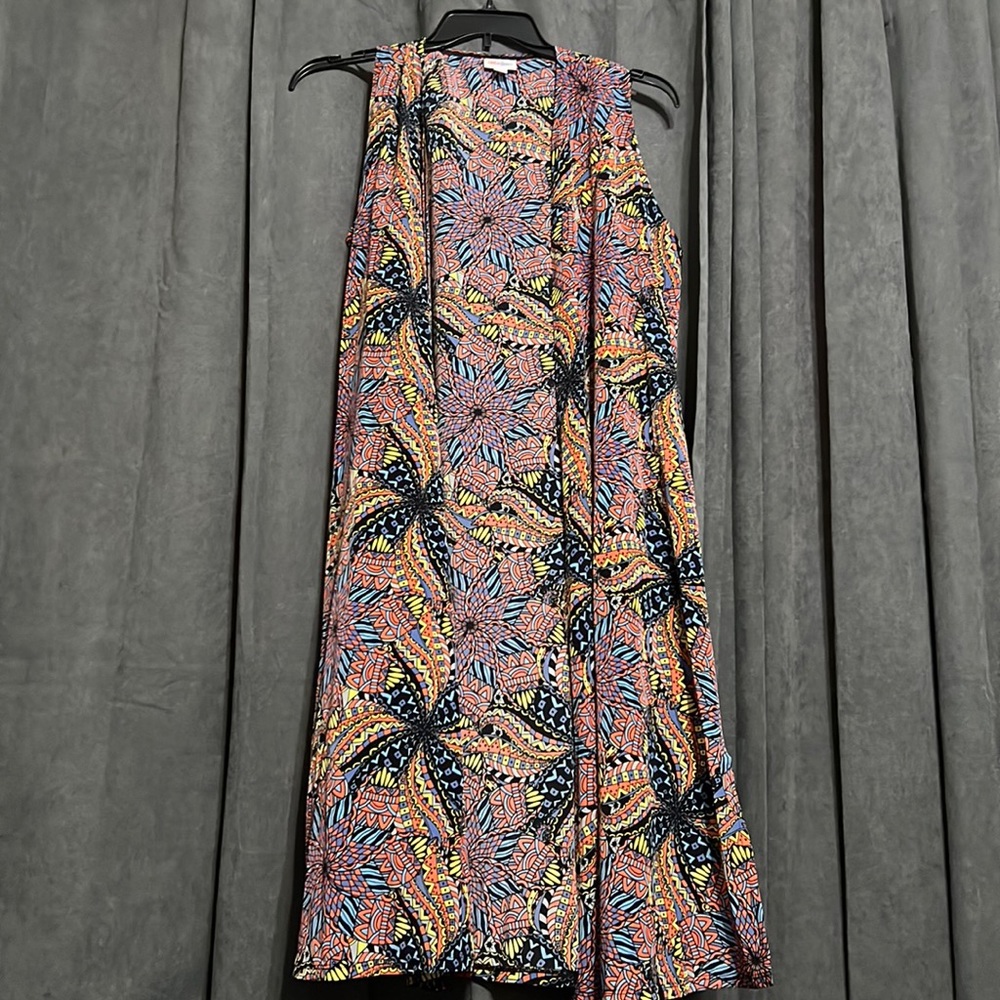 LULAROE Joy/Long line vest M